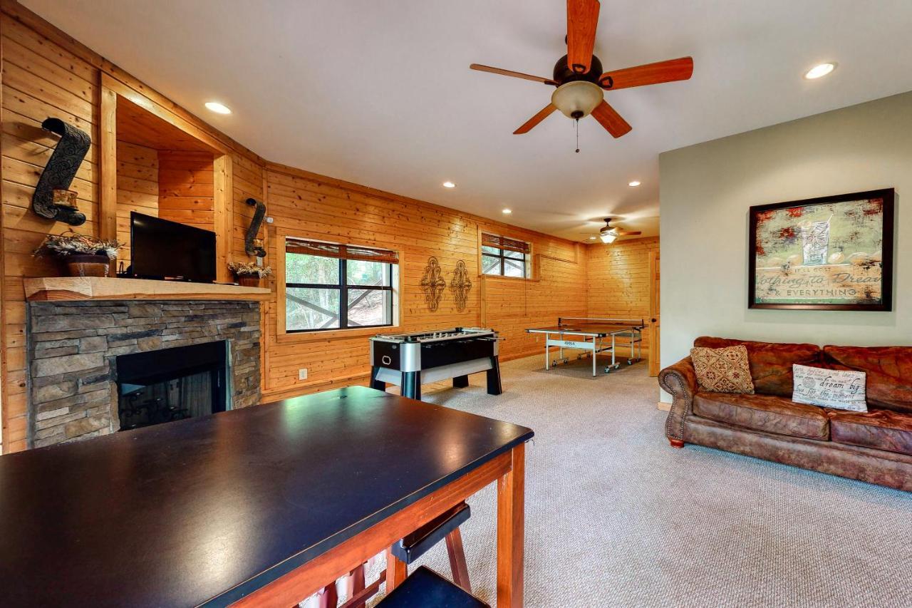 Villa Red Roof Retreat Cleveland Exterior foto