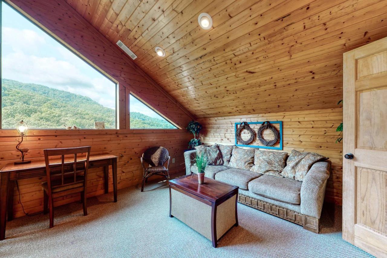 Villa Red Roof Retreat Cleveland Exterior foto